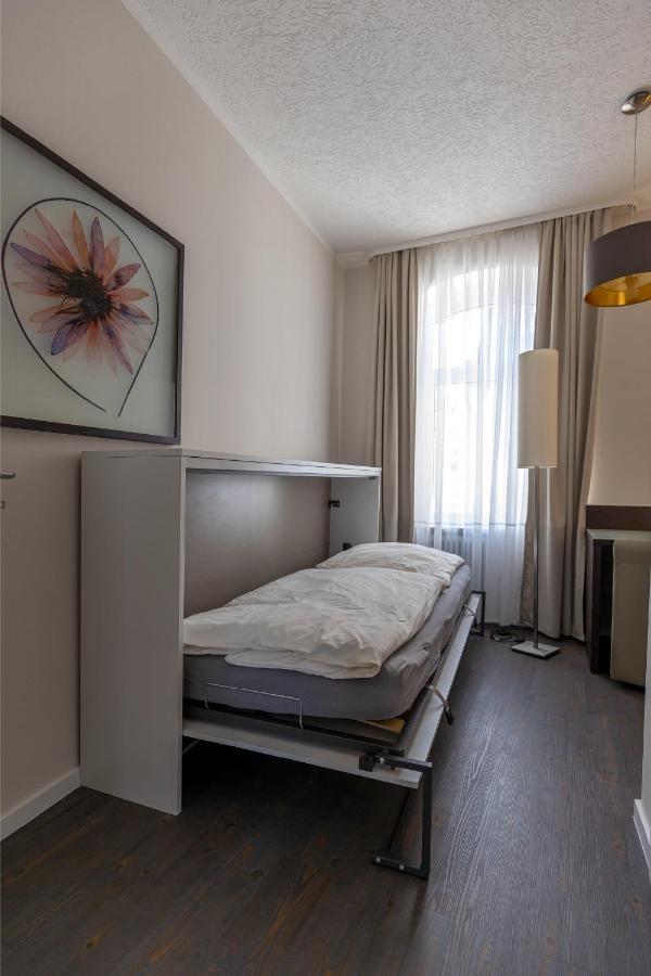 Hotel Garni " Am Domplatz" Ерфурт Екстериор снимка